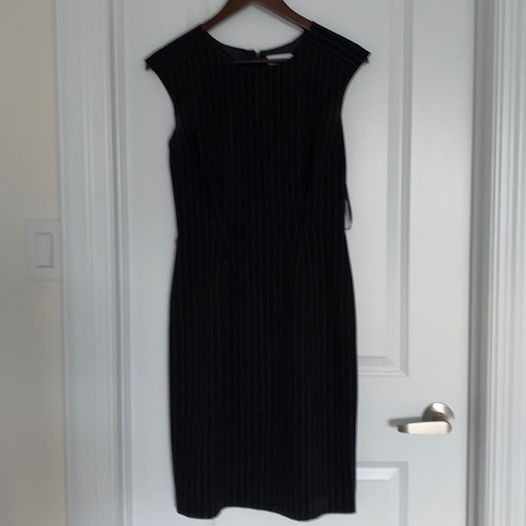 Calvin Klein pinstriped Black shift sleeveless MIDI dress - Picture 3 of 9